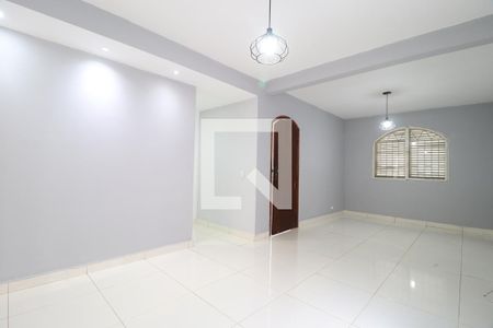 Sala de casa para alugar com 3 quartos, 431m² em Umuarama, Uberlândia