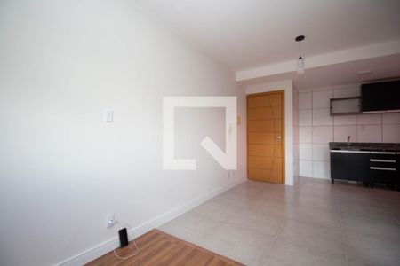 Sala de apartamento à venda com 1 quarto, 34m² em Qn 505, Brasília