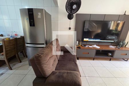 Sala de casa para alugar com 2 quartos, 55m² em Vila Antartica, Praia Grande