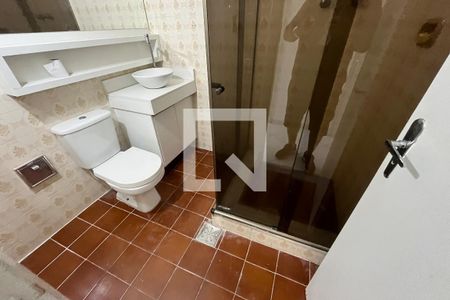 Banheiro de apartamento para alugar com 4 quartos, 152m² em Jardim Guanabara, Rio de Janeiro