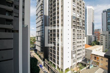 Vista da Sala e Cozinha de apartamento para alugar com 2 quartos, 46m² em Pinheiros, São Paulo