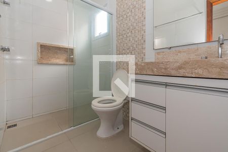 Banheiro da Suíte 1 de casa de condomínio para alugar com 3 quartos, 140m² em Residencial Real Park Sumaré, Sumaré