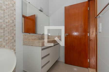 Banheiro da Suíte 1 de casa de condomínio para alugar com 3 quartos, 140m² em Residencial Real Park Sumaré, Sumaré