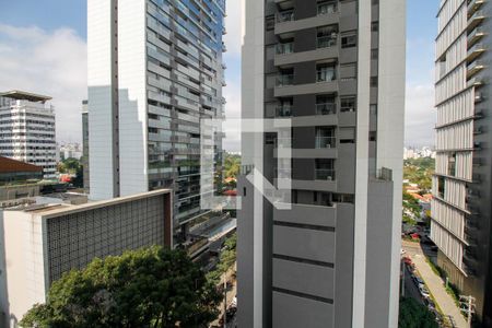 Vista da Sala e Cozinha de apartamento para alugar com 2 quartos, 46m² em Pinheiros, São Paulo