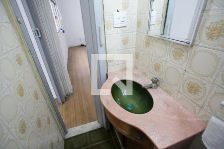 Banheiro de apartamento para alugar com 1 quarto, 36m² em Tanque, Rio de Janeiro