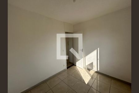 Quarto 1 de apartamento para alugar com 2 quartos, 45m² em Pavuna, Nilópolis