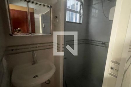 Banheiro de casa para alugar com 2 quartos, 90m² em Jardim Vinte E Cinco de Agosto, Duque de Caxias