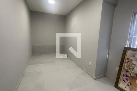 Quarto de casa para alugar com 2 quartos, 90m² em Jardim Vinte E Cinco de Agosto, Duque de Caxias