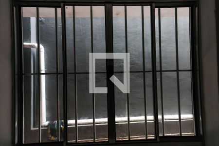 sala vista de casa para alugar com 2 quartos, 38m² em Parque Regina, São Paulo