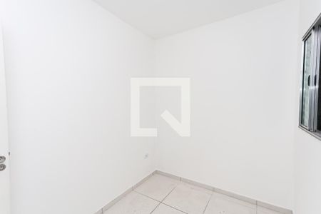 quarto 2 de casa para alugar com 2 quartos, 38m² em Parque Regina, São Paulo