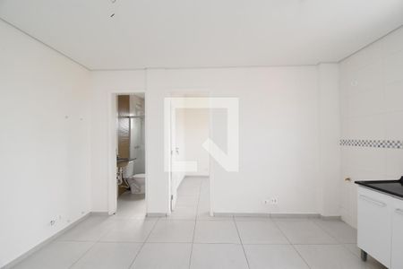 Sala/Cozinha de apartamento para alugar com 1 quarto, 38m² em Cajuru, Curitiba