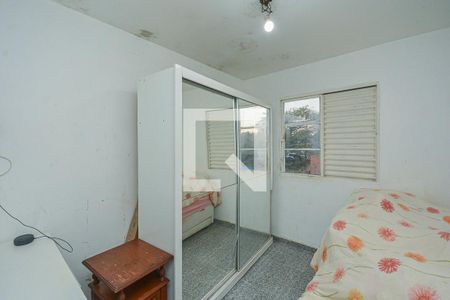 Quarto 1 de apartamento para alugar com 2 quartos, 44m² em Interlagos, São Paulo