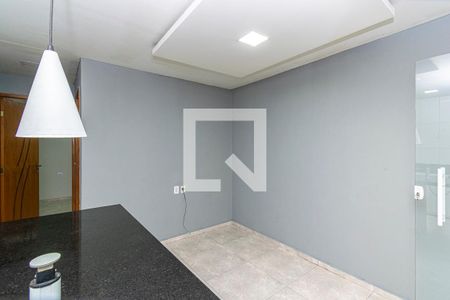 Sala de apartamento para alugar com 2 quartos, 45m² em Vaz Lobo, Rio de Janeiro