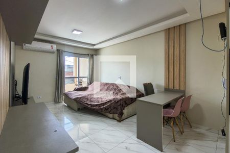 Sala de casa de condomínio para alugar com 2 quartos, 80m² em Vila Caiçara, Praia Grande