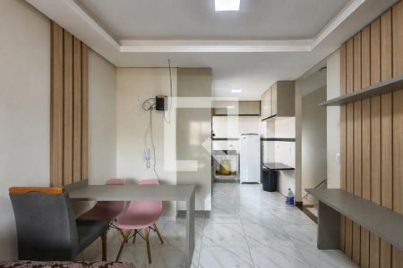 Sala de casa de condomínio para alugar com 2 quartos, 80m² em Vila Caiçara, Praia Grande