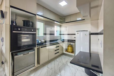 Cozinha  de casa de condomínio para alugar com 2 quartos, 80m² em Vila Caiçara, Praia Grande