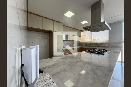 Casa à venda com 4 quartos, 410m² em Santa Ines, Belo Horizonte