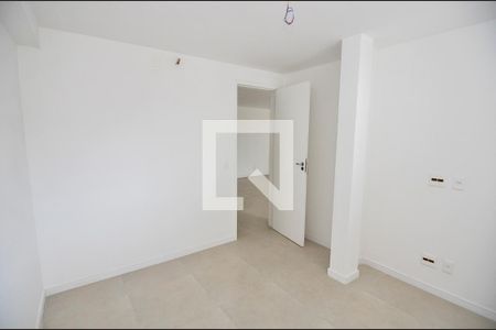 Quarto de apartamento à venda com 1 quarto, 78m² em Vila Isabel, Rio de Janeiro