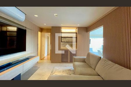 Sala de apartamento à venda com 3 quartos, 100m² em Pinheiros, São Paulo