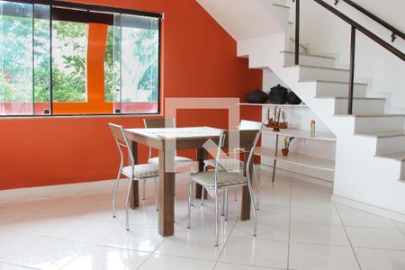 Casa de Condomínio para alugar com 3 quartos, 200m² em Ogiva, Cabo Frio