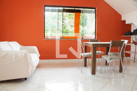 Casa de Condomínio para alugar com 3 quartos, 200m² em Ogiva, Cabo Frio