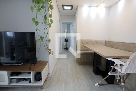 Sala de apartamento à venda com 2 quartos, 64m² em Vila Curuçá, Santo André