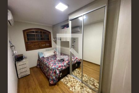 Casa à venda com 4 quartos, 300m² em Penha de França, São Paulo
