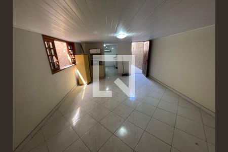 Casa à venda com 4 quartos, 300m² em Penha de França, São Paulo