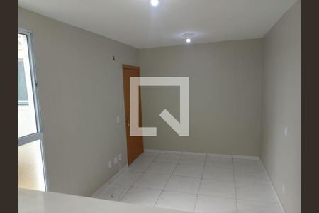 Sala de apartamento para alugar com 2 quartos, 45m² em Estância Guatambu, Itaquaquecetuba