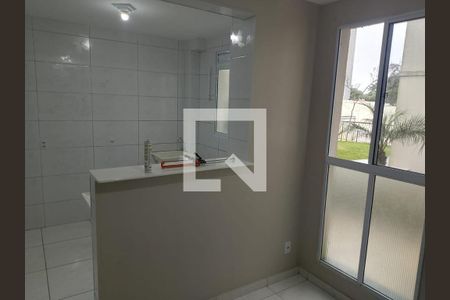 Sala de apartamento para alugar com 2 quartos, 45m² em Estância Guatambu, Itaquaquecetuba