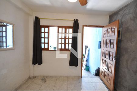 Sala de casa à venda com 2 quartos, 80m² em Cidade Brasil, São Paulo