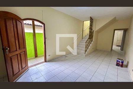 Sala de casa à venda com 3 quartos, 125m² em Jardim Santa Barbara, Guarulhos