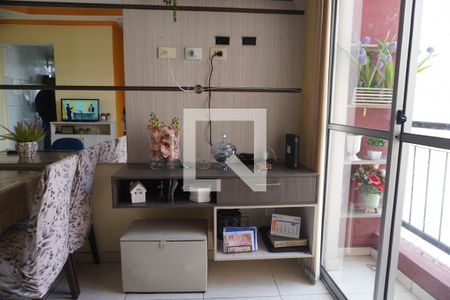 Apartamento à venda com 2 quartos, 49m² em Vila Carmosina, São Paulo