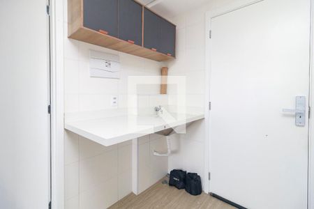 Cozinha de apartamento para alugar com 1 quarto, 27m² em Jardim Mirante, São Paulo