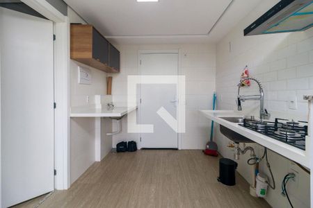 Cozinha de apartamento para alugar com 1 quarto, 27m² em Jardim Mirante, São Paulo