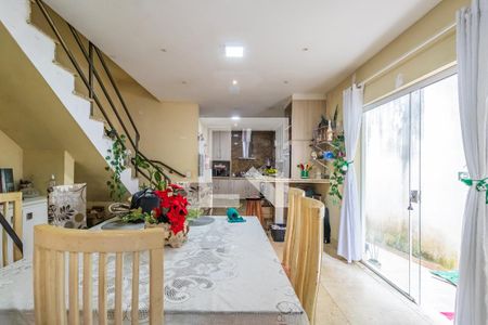 Casa à venda com 3 quartos, 120m² em Jardim Florida, Barueri