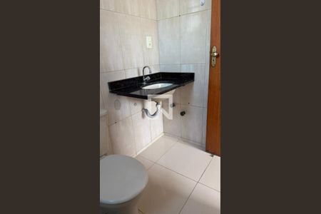 Banheiro de apartamento à venda com 3 quartos, 73m² em Alvorada, Contagem
