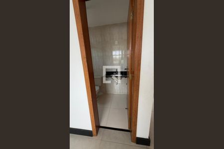Banheiro de apartamento à venda com 3 quartos, 73m² em Alvorada, Contagem