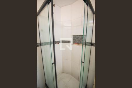 Banheiro de apartamento para alugar com 1 quarto, 40m² em Pita, São Gonçalo