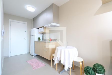 Cozinha  de apartamento à venda com 1 quarto, 24m² em Vila Leopoldina, São Paulo