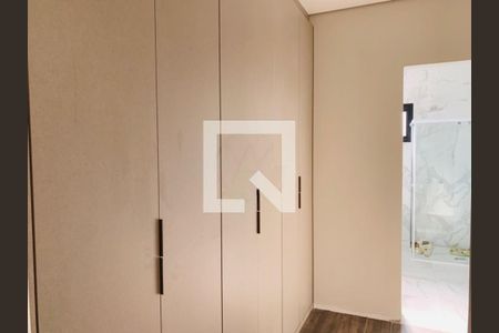 Casa de Condomínio à venda com 4 quartos, 310m² em Swiss Park, Campinas