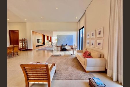 Casa de Condomínio à venda com 4 quartos, 530m² em Sousas, Campinas