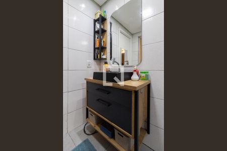 Banheiro Suíte de casa à venda com 4 quartos, 100m² em Conjunto Residencial José Bonifácio, São Paulo