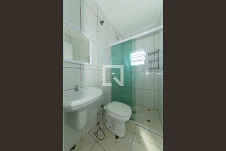 Banheiro de casa para alugar com 2 quartos, 75m² em Vila Santa Lucia, São Paulo