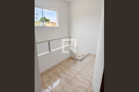 Corredor de casa para alugar com 4 quartos, 184m² em Papillon Park, Aparecida de Goiânia