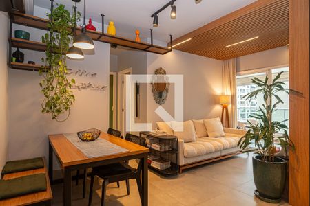 Sala de apartamento à venda com 2 quartos, 68m² em Bela Vista, São Paulo