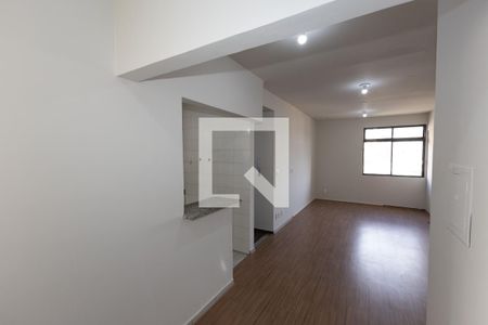 Sala 1 de apartamento para alugar com 2 quartos, 65m² em Santo Antônio, Belo Horizonte