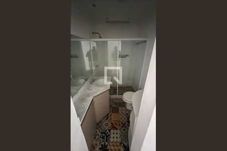 Banheiro de apartamento para alugar com 3 quartos, 80m² em Botafogo, Rio de Janeiro