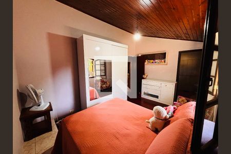 Suíte 1 de casa à venda com 4 quartos, 500m² em Portal da Serra, Barueri