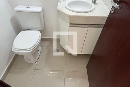 Lavabo de casa para alugar com 3 quartos, 166m² em Ponta da Praia, Santos